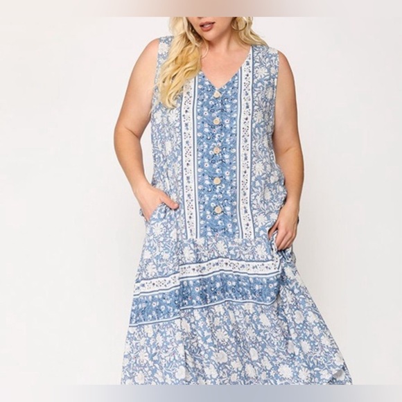 GiGiO Boho Sleeveless V Neck Button Down Long Blue Dress Ruffled Hem Size Medium - Picture 2 of 16